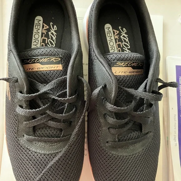 Skechers Black Women's Shoes - Picture 5 of 5